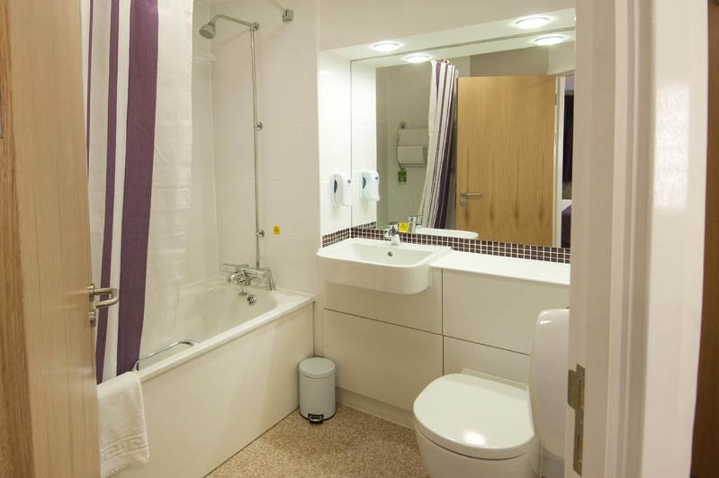 Premier Inn Newcastle Quayside Phòng bức ảnh
