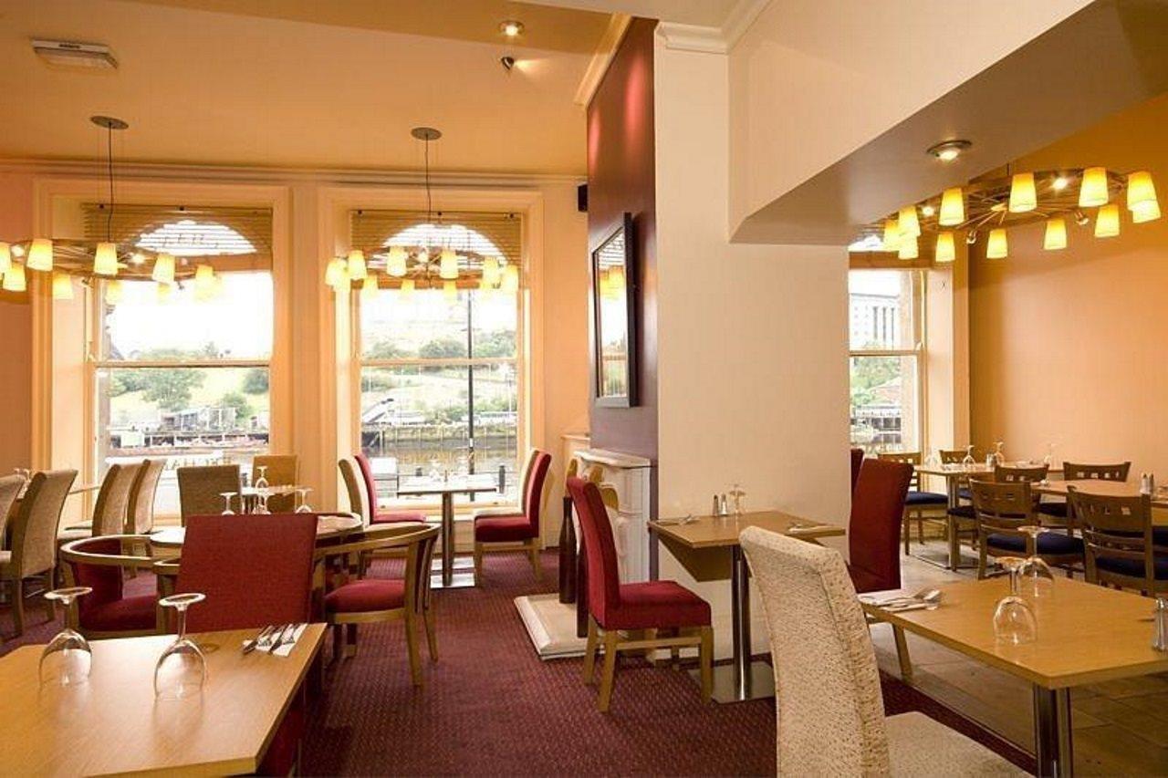 Premier Inn Newcastle Quayside Ngoại thất bức ảnh
